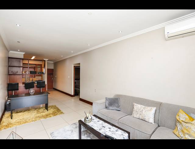 2 BEDROOM APARTMENT FOR SALE IN UMHLANGA RIDGE